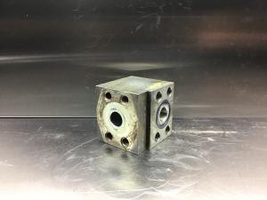 Liebherr Válvula de retención reguladora de caudal